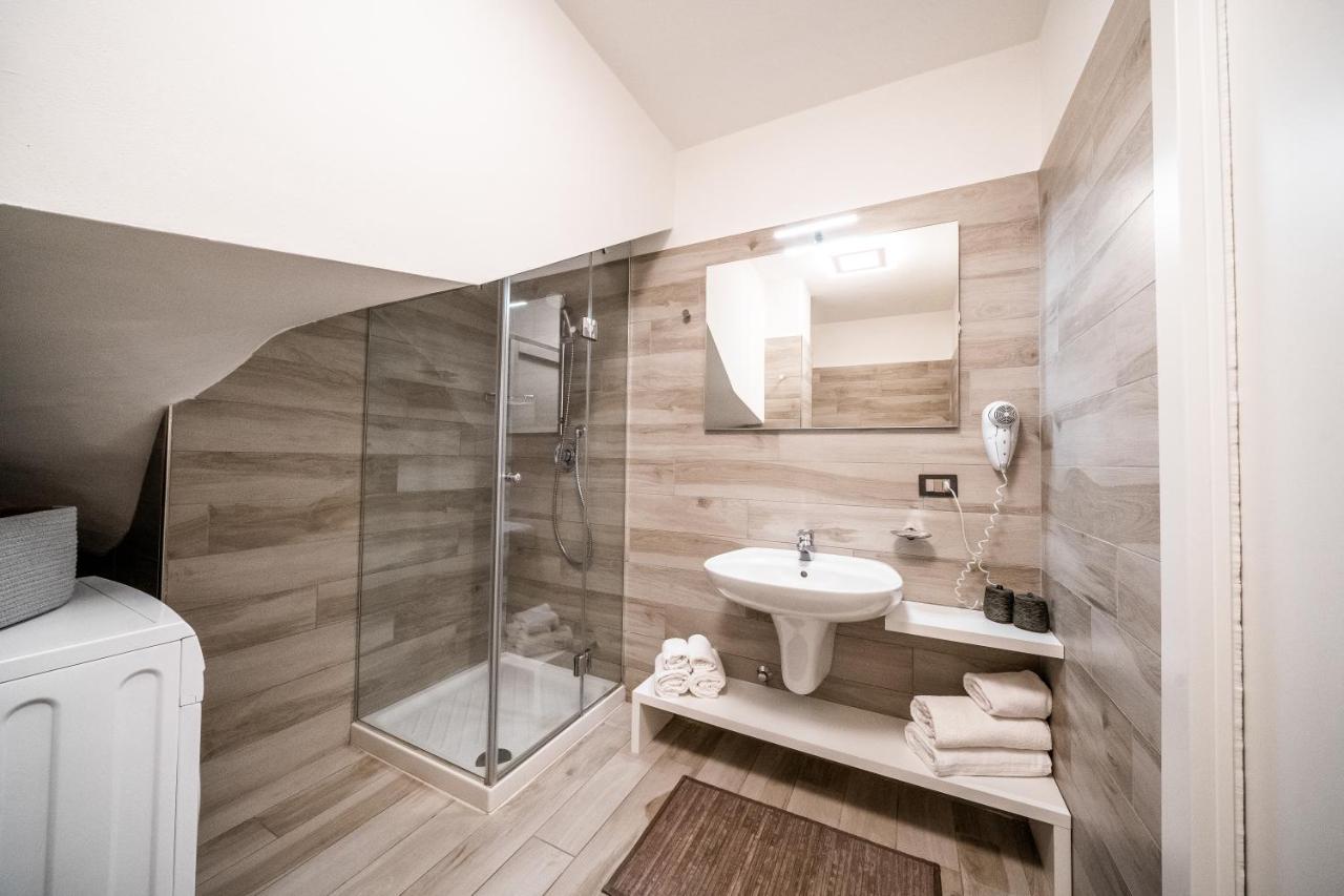 Appartamenti Vasco Renna Surf Center Torbole Sul Garda Exterior photo