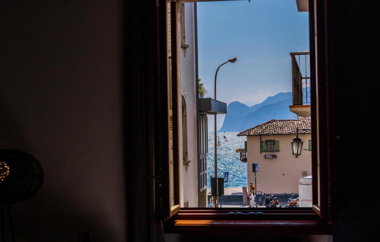 Appartamenti Vasco Renna Surf Center Torbole Sul Garda Exterior photo